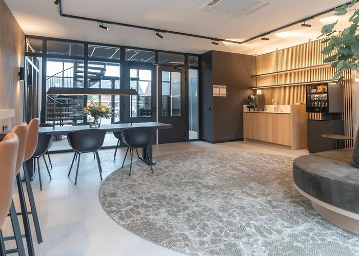 Birdseye Short Residentie Rotterdam-kralingen 公寓 *